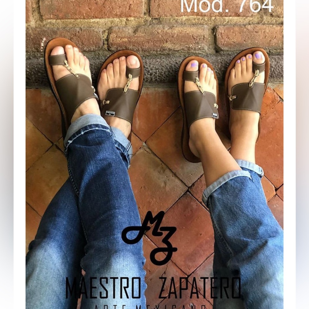 Brand new Sandals custom made by Maestro Zapatero, Mexico UNISEX